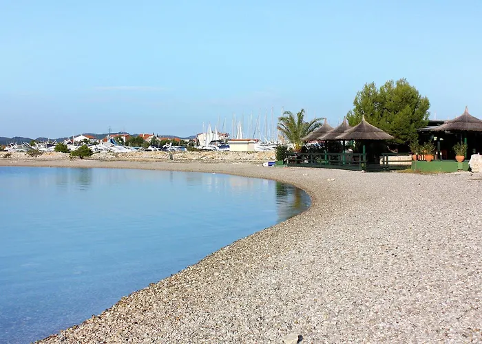 Appartement Family-friendly With Swimming Pool Sukosan, Zadar - 24349 Sukošan