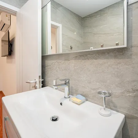 Daire Family-friendly With Swimming Pool Sukosan, Zadar - 24349