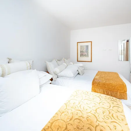 Daire Family-friendly With Swimming Pool Sukosan, Zadar - 24349