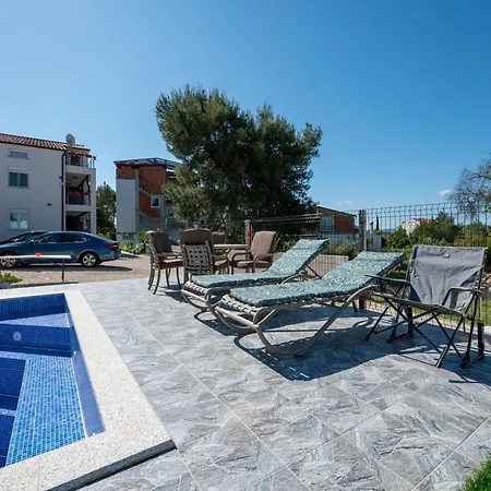 Family-friendly With Swimming Pool Sukosan, Zadar - 24349 Διαμέρισμα Sukošan