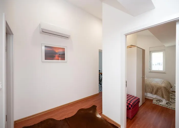 Family-friendly With Swimming Pool Sukosan, Zadar - 24349 Apartamento Sukošan