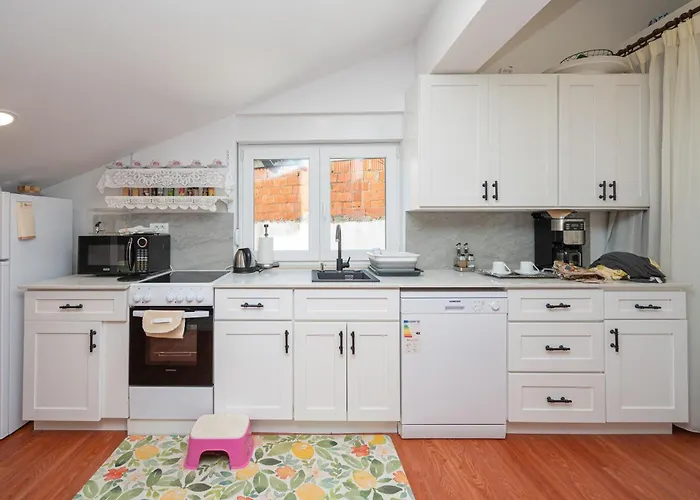 Family-friendly With Swimming Pool Sukosan, Zadar - 24349